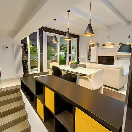 Blumoon Boutique Bed & Breakfast