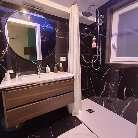 ベッド・アンド・ブレックファスト Blumoon Boutique アンドリア