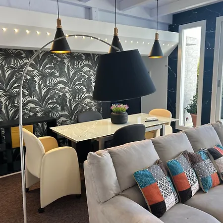 Blumoon Boutique Bed & Breakfast *