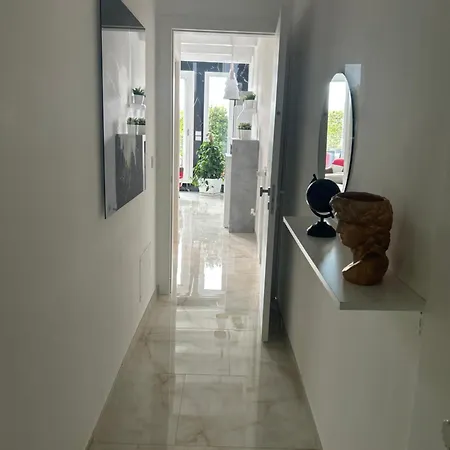 Blumoon Boutique アンドリア