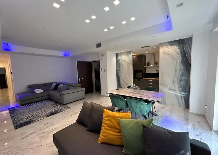 Blumoon Boutique Bed & Breakfast